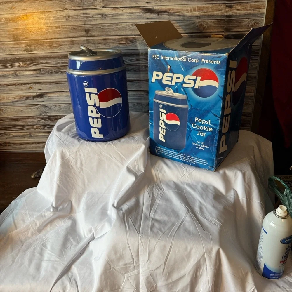 ★ Pepsi Can Cooler Ice Bucket Drink Cooler Collectible Party Decor